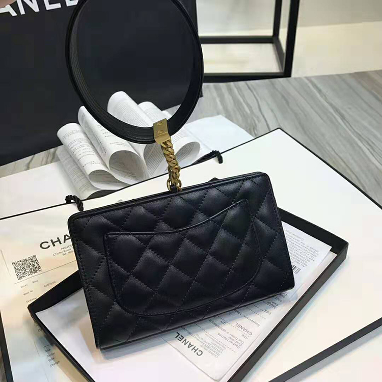 2019 Chanel CLUTCH