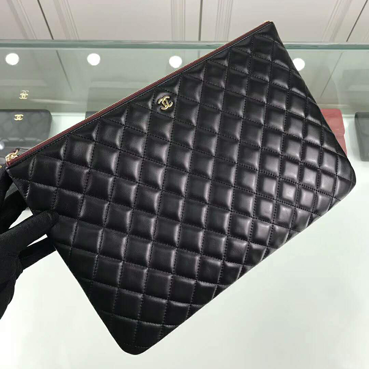 2019 Chanel Clutch