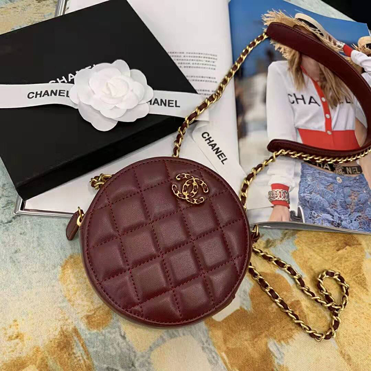 2019 Chanel Clutch with Chain