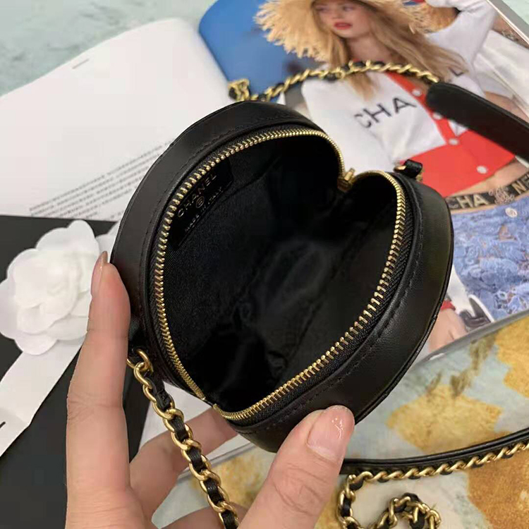 2019 Chanel Clutch with Chain