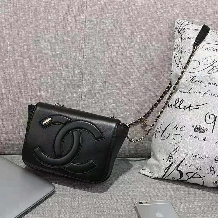 2019 Chanel FLAP BAG