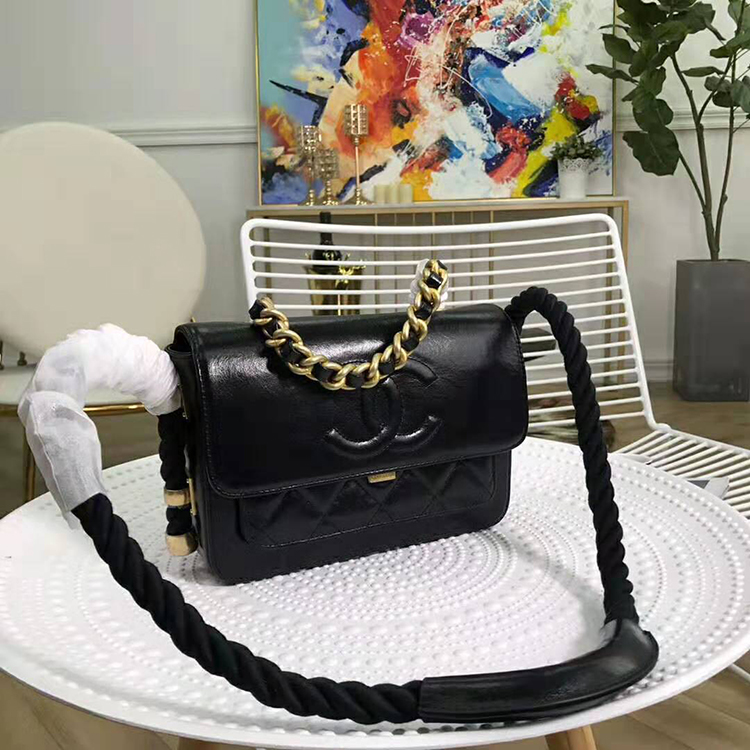 2019 Chanel FLAP BAG