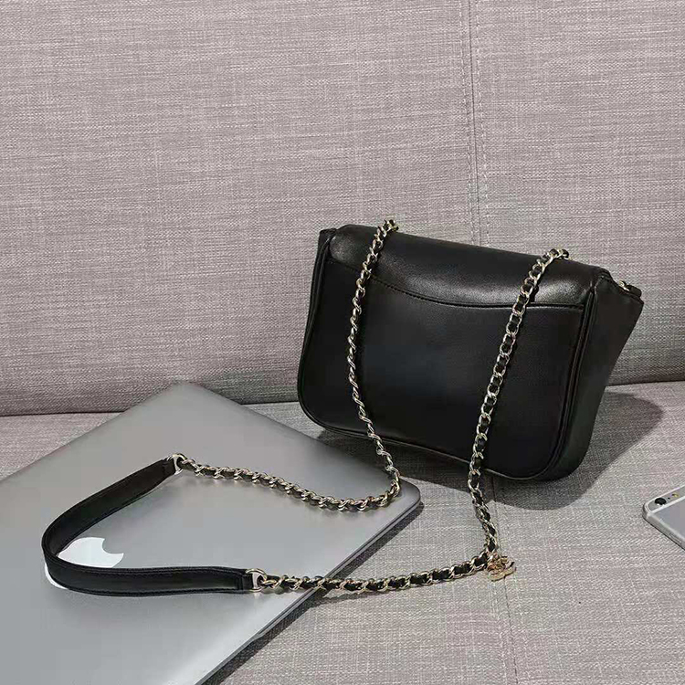 2019 Chanel FLAP BAG