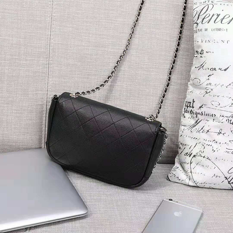 2019 Chanel FLAP BAG