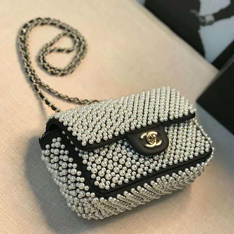 2019 Chanel FLAP BAG