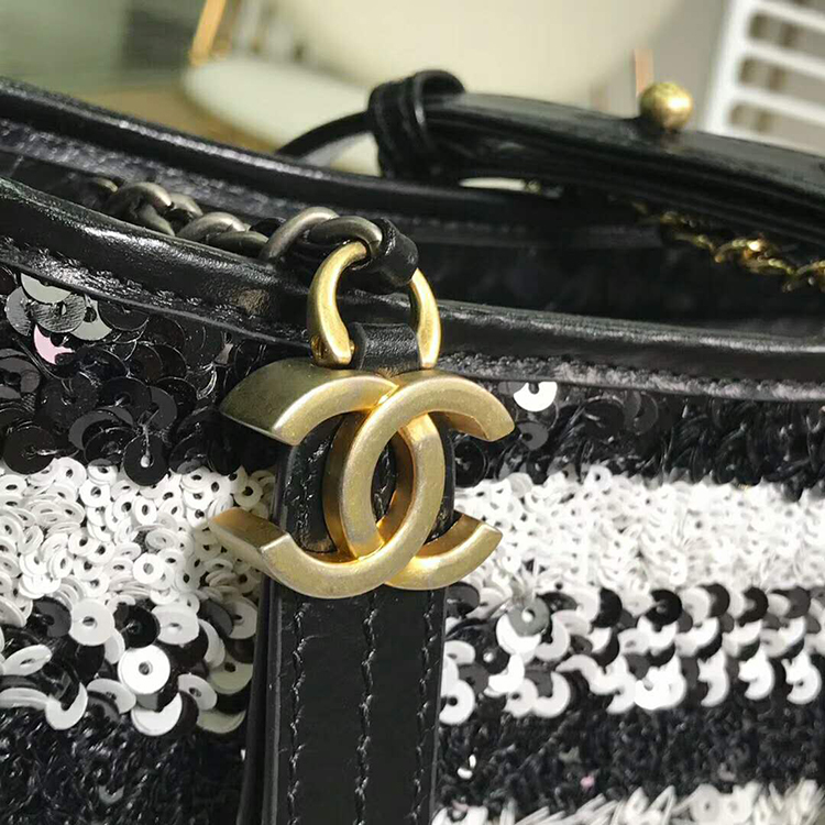 2019 Chanel Gabrielle small hobo bag