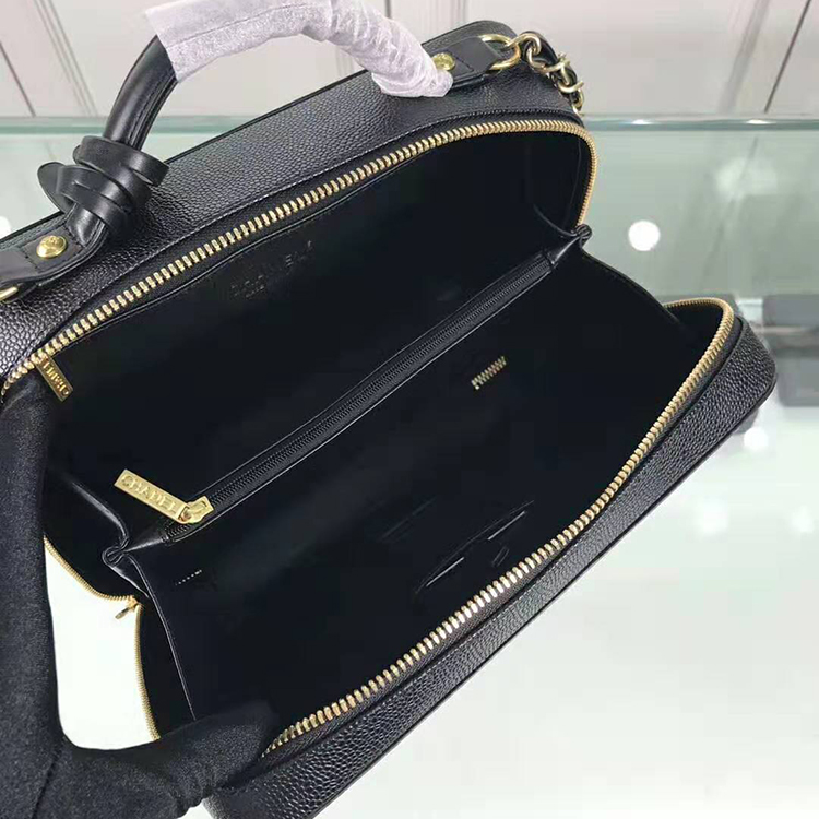 2019 Chanel Large Vanity Case