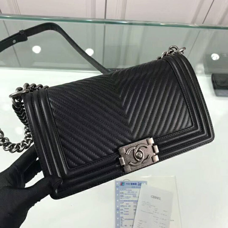 2019 Chanel Le Boy Flap Shoulder Bag