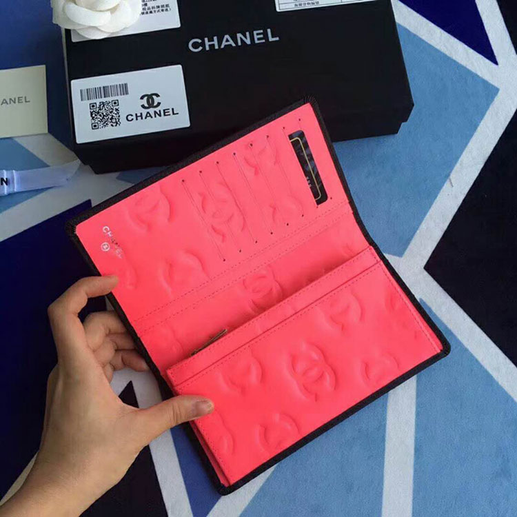 2019 Chanel Matelasse Wallet