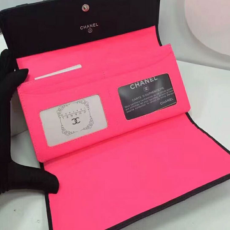 2019 Chanel Matelasse Wallet