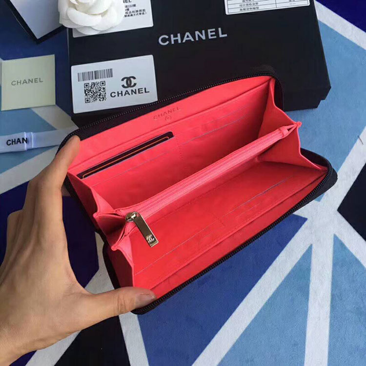 2019 Chanel Matelasse Wallet