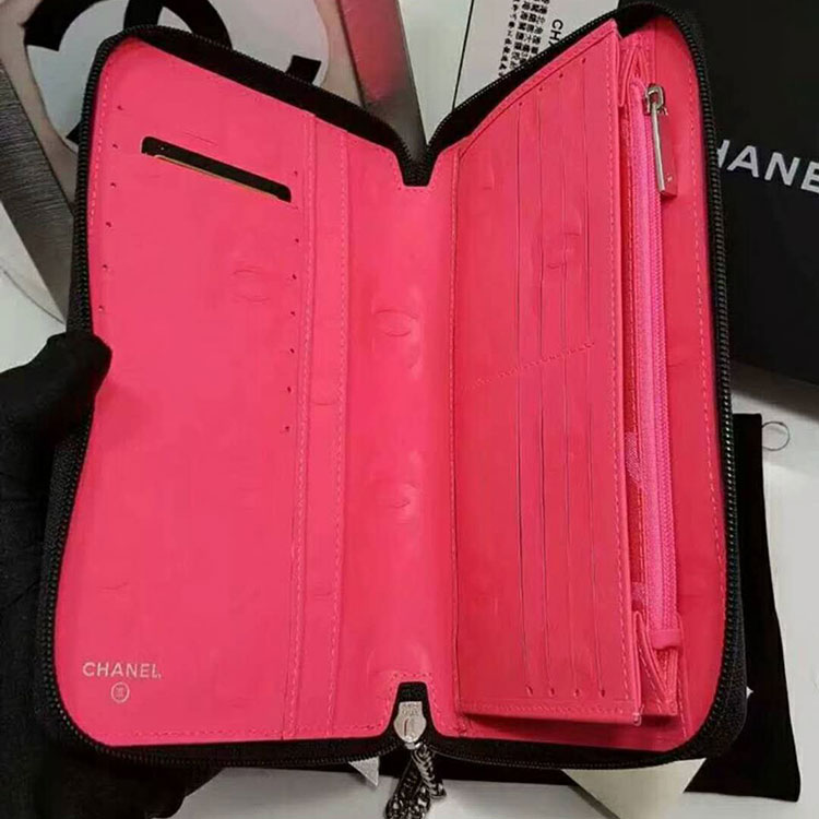 2019 Chanel Matelasse Wallet