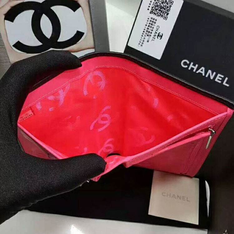 2019 Chanel Matelasse Wallet