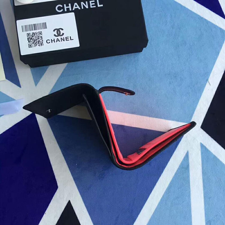 2019 Chanel Matelasse Wallet