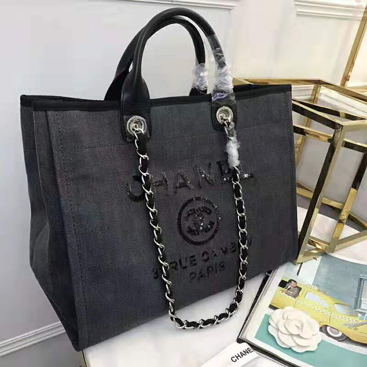 2019 Chanel Shopping Bag