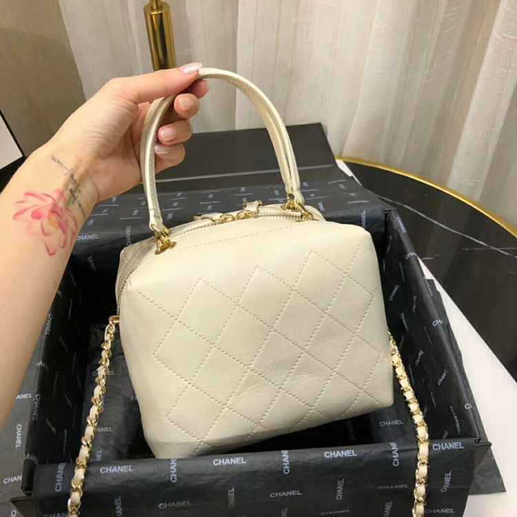 2019 Chanel Shoulder Tote Bag