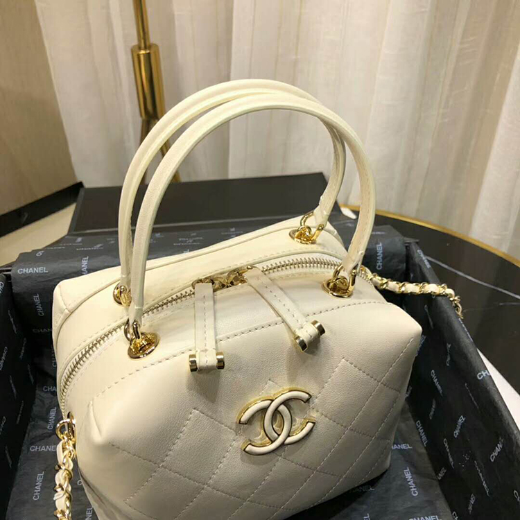 2019 Chanel Shoulder Tote Bag