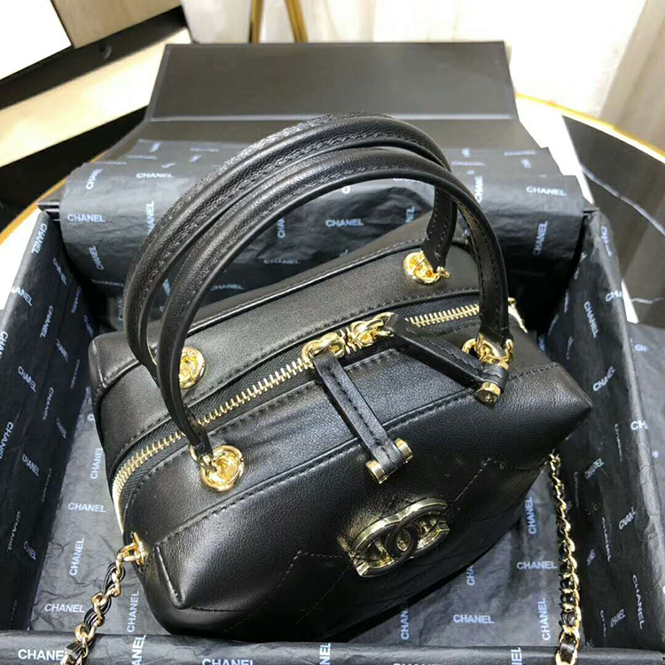 2019 Chanel Shoulder Tote Bag