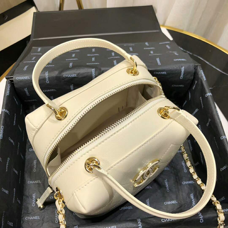 2019 Chanel Shoulder Tote Bag