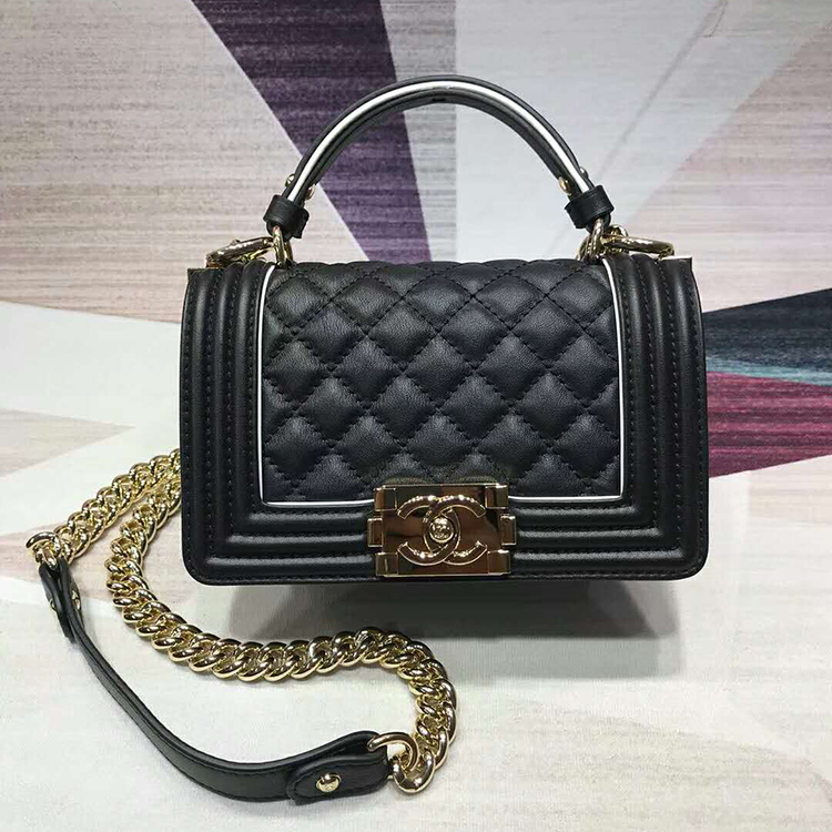 2019 Chanel Small Tote should Bags