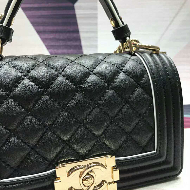 2019 Chanel Small Tote should Bags