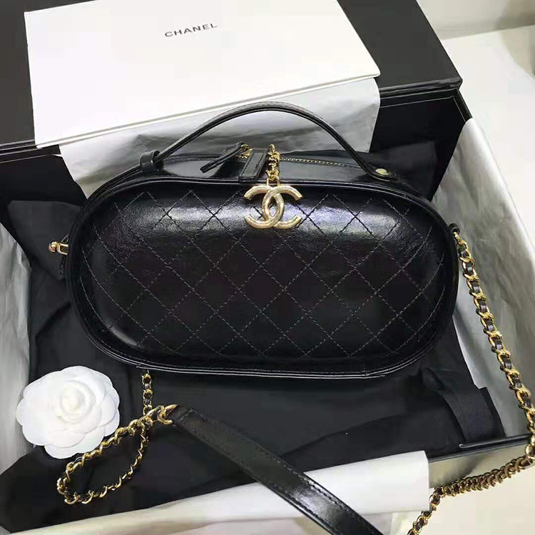 2019 Chanel VANITY CASE