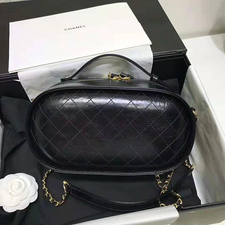 2019 Chanel VANITY CASE