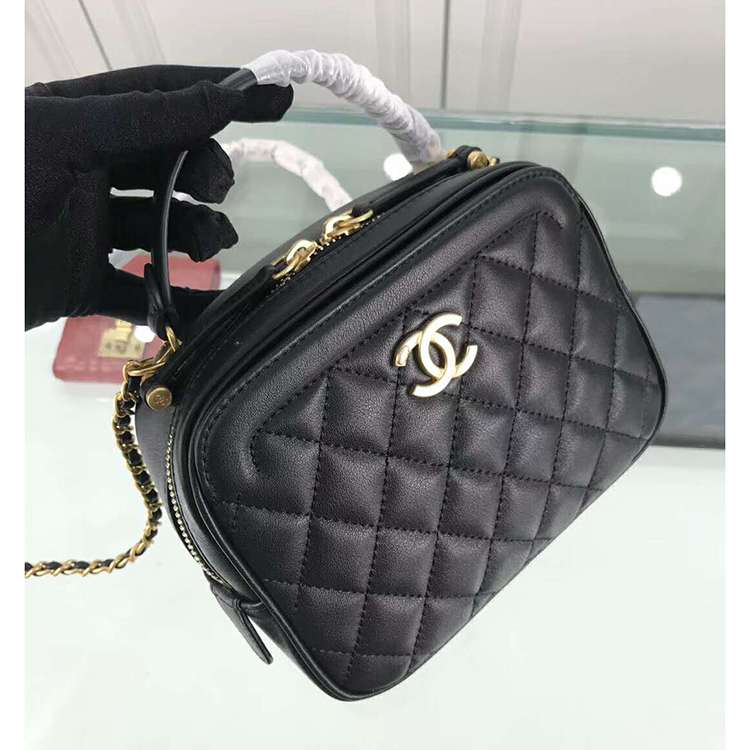 2019 Chanel Vanity Case