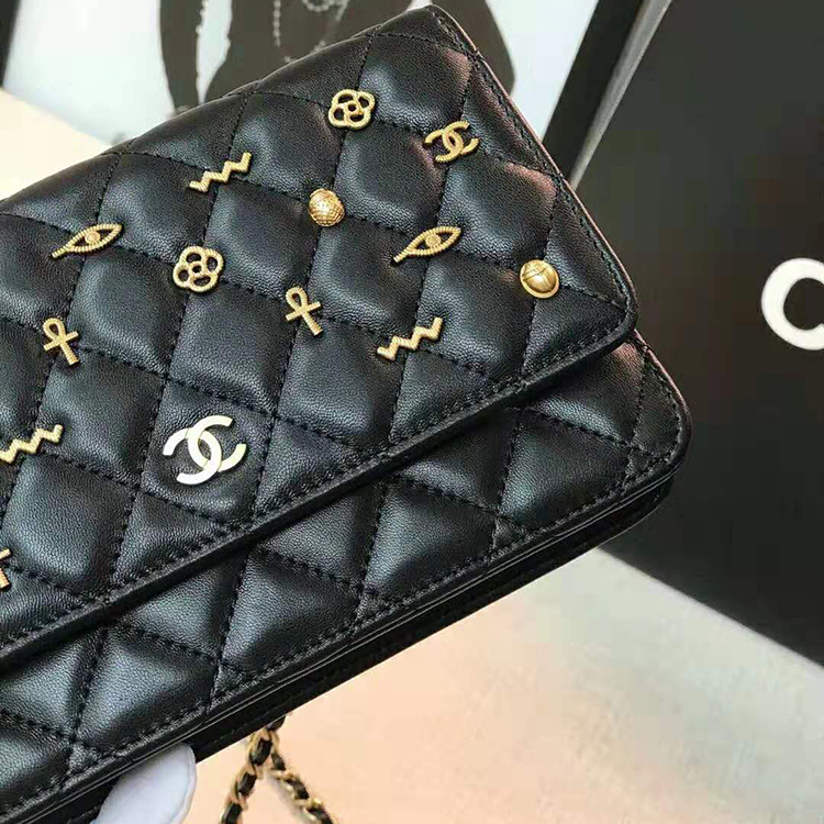 2019 Chanel WOC A33814 Mini Flap Bag