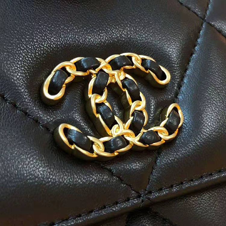 2019 Chanel WOC A33814 Mini Flap Bag