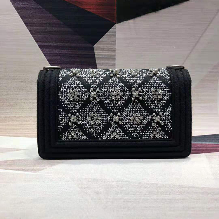 2019 Chanel boy chanel handbag