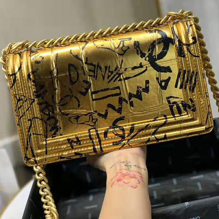 2019 Chanel boy chanel handbag