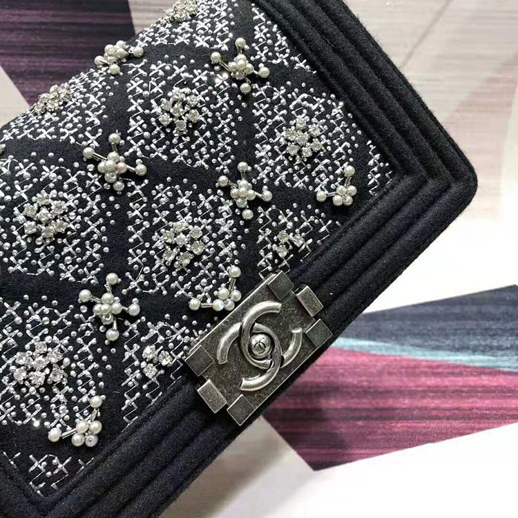 2019 Chanel boy chanel handbag