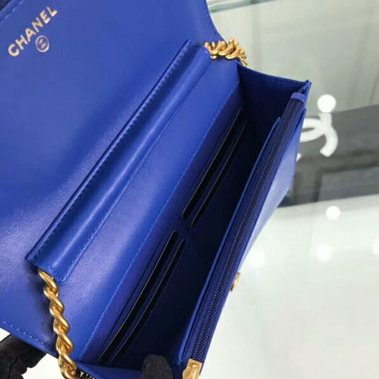 2019 Chanel boy chanel wallet on chain