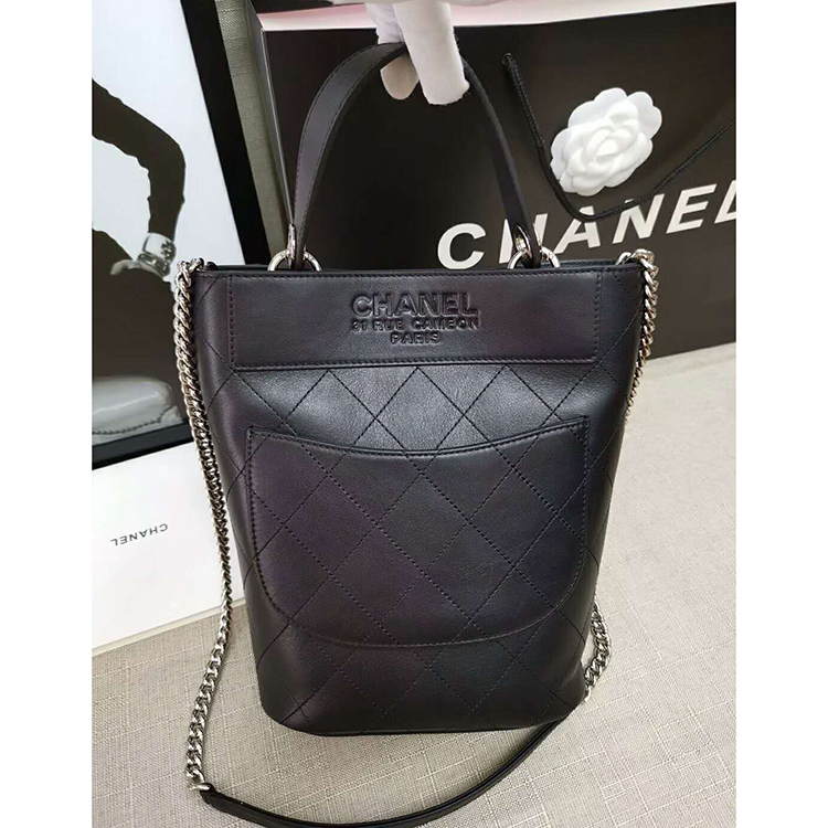 2019 Chanel bucket bag