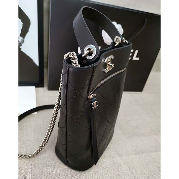 2019 Chanel bucket bag