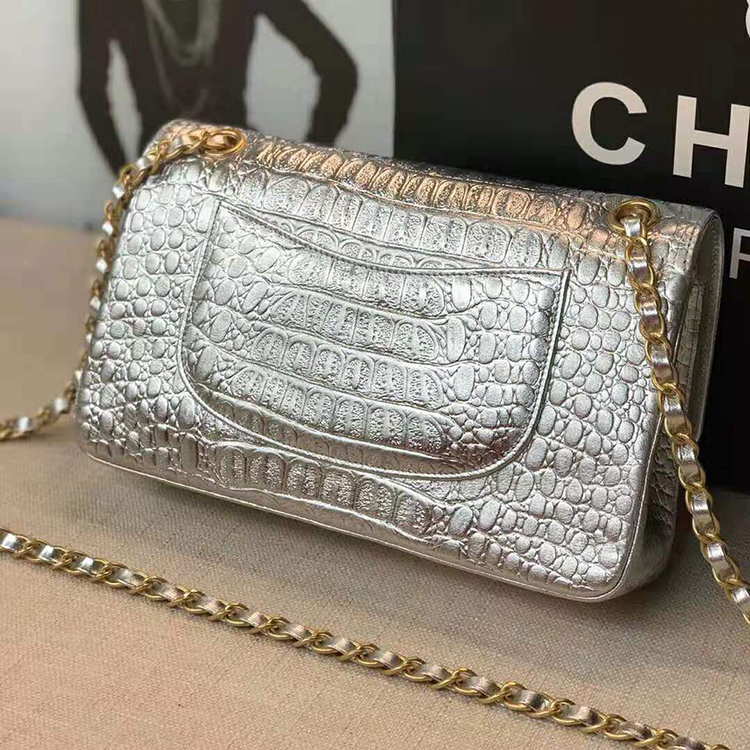 2019 Chanel classic handbag