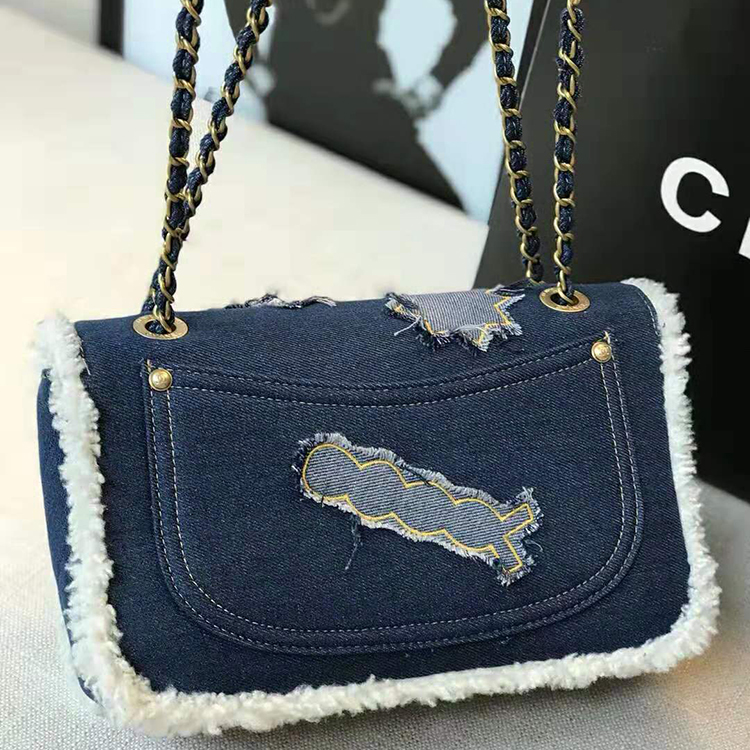 2019 Chanel classic handbag