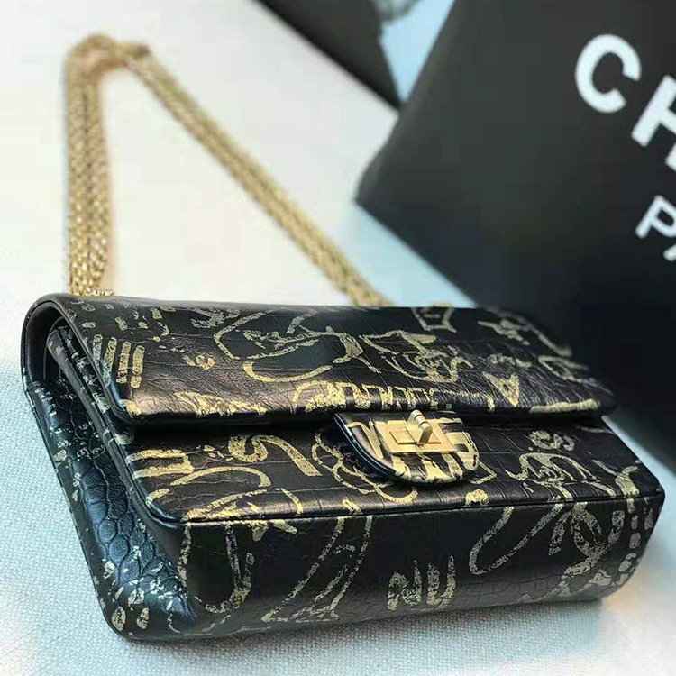 2019 Chanel classic handbag