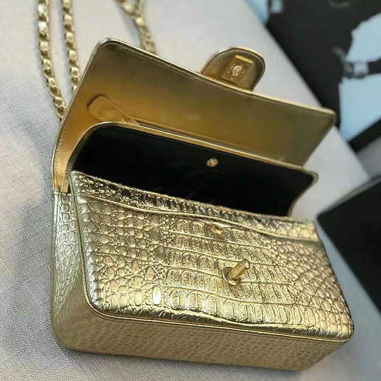 2019 Chanel classic handbag