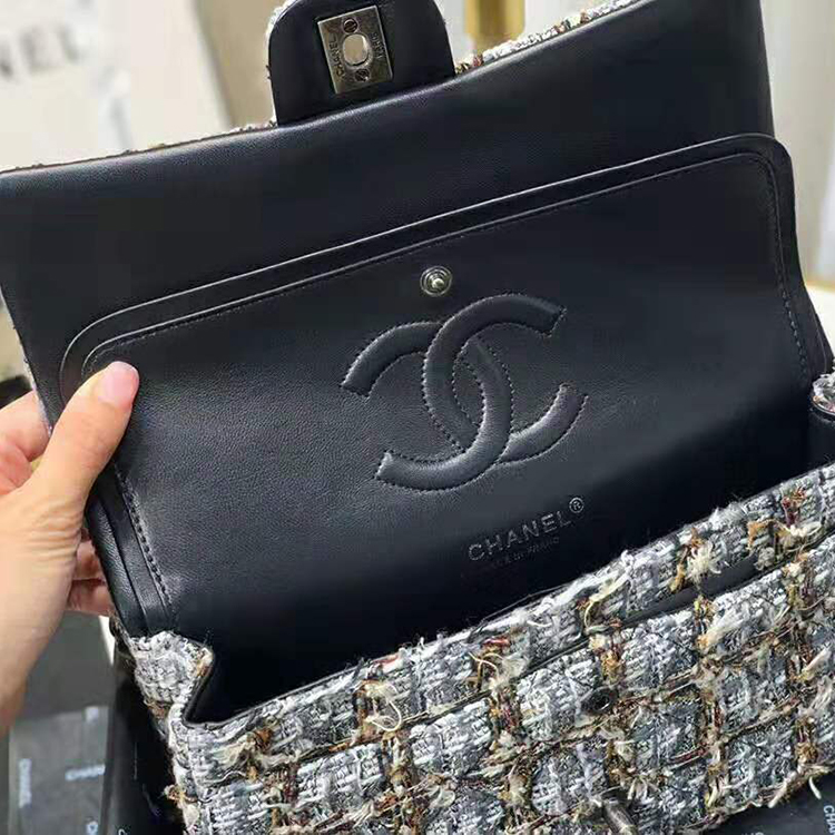 2019 Chanel classic handbag