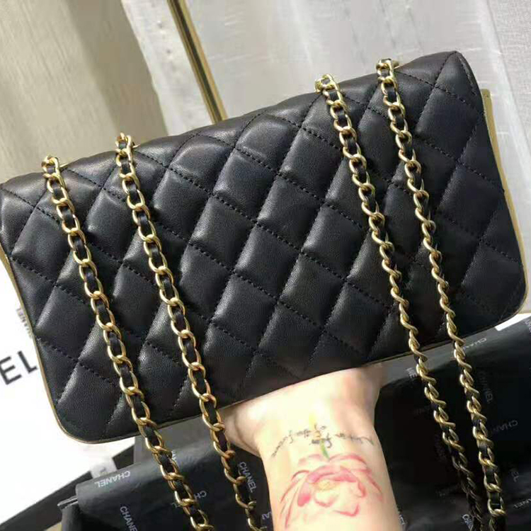 2019 Chanel flap bag