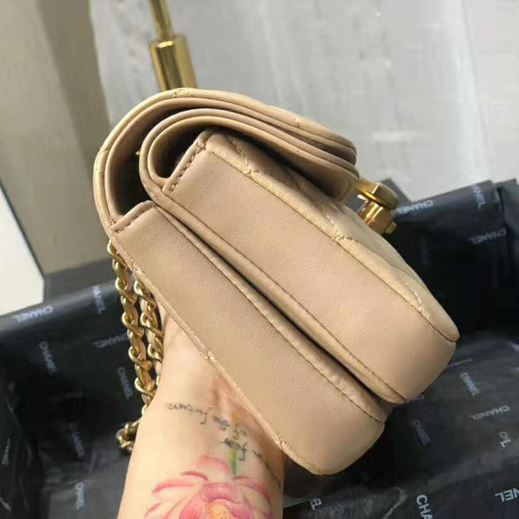 2019 Chanel flap bag