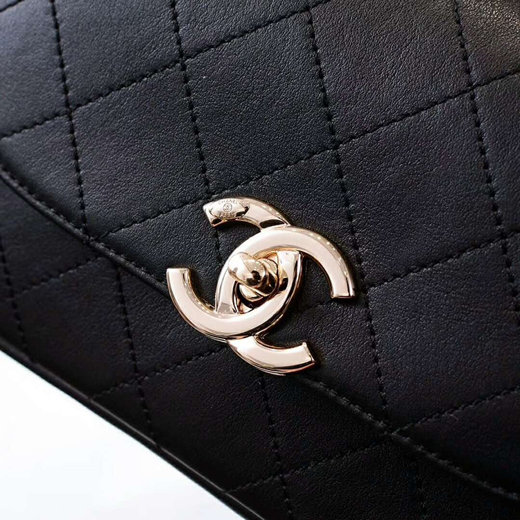 2019 Chanel flap bag