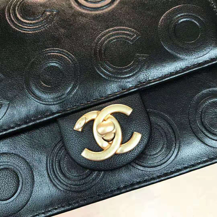 2019 Chanel flap bag