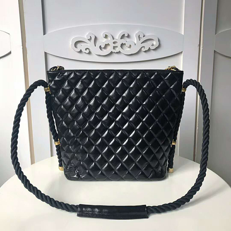 2019 Chanel hobo handbag