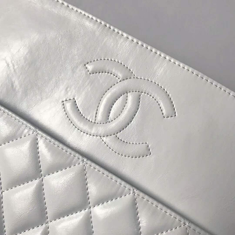 2019 Chanel hobo handbag