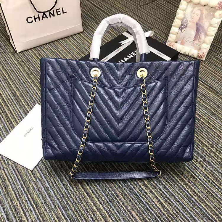 2019 Chanel large Tote shopping bag