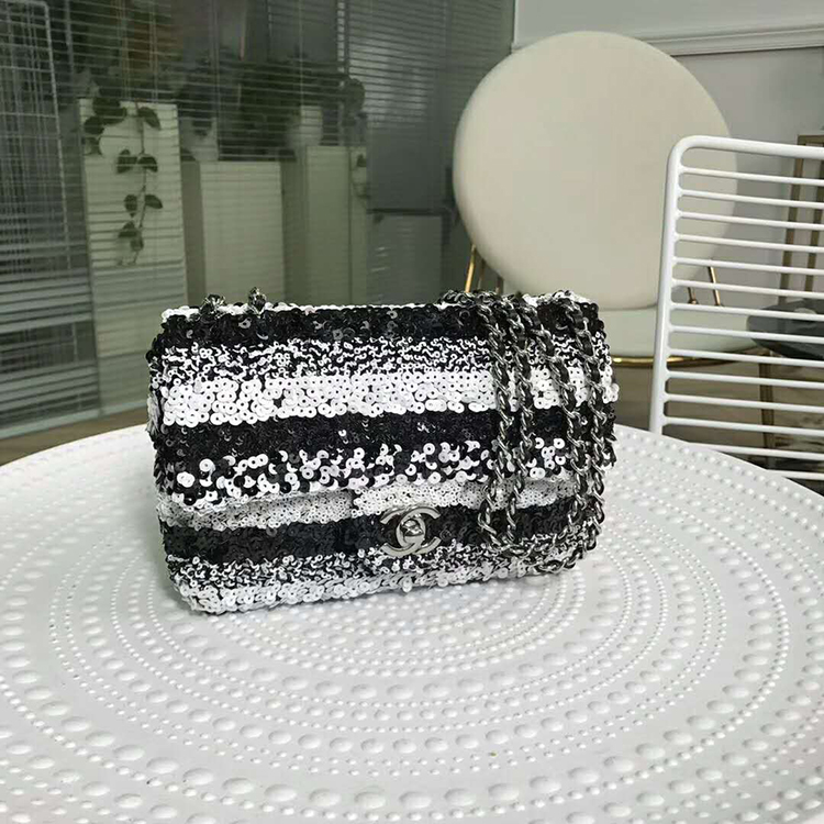 2019 Chanel mini flap bag