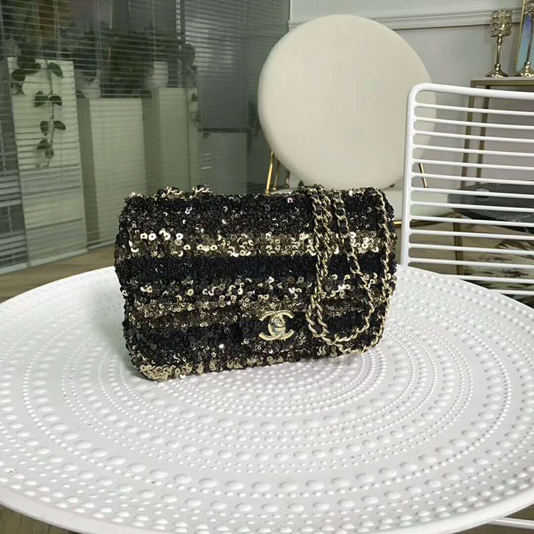 2019 Chanel mini flap bag